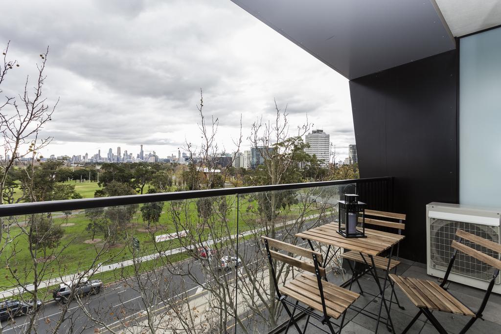 Complete Host Fitzroy St Apartments Melbourne Room photo