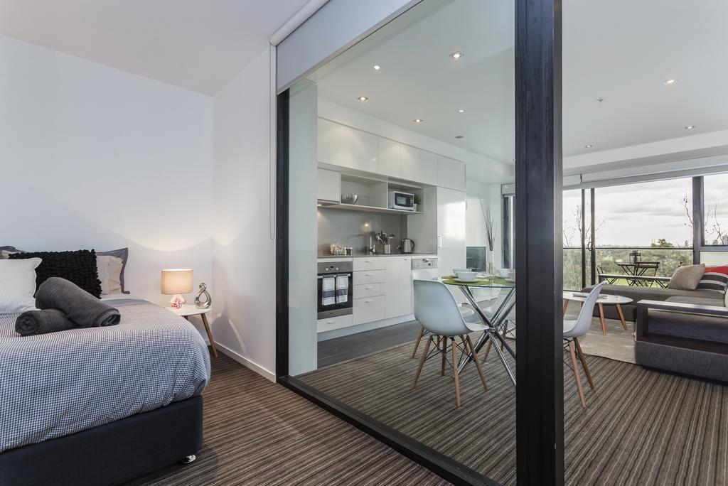 Complete Host Fitzroy St Apartments Melbourne Room photo