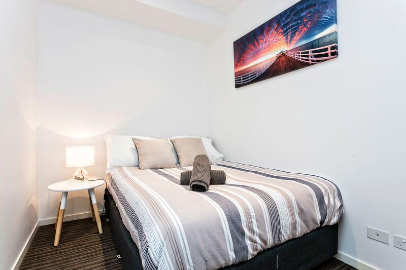 Complete Host Fitzroy St Apartments Melbourne Room photo