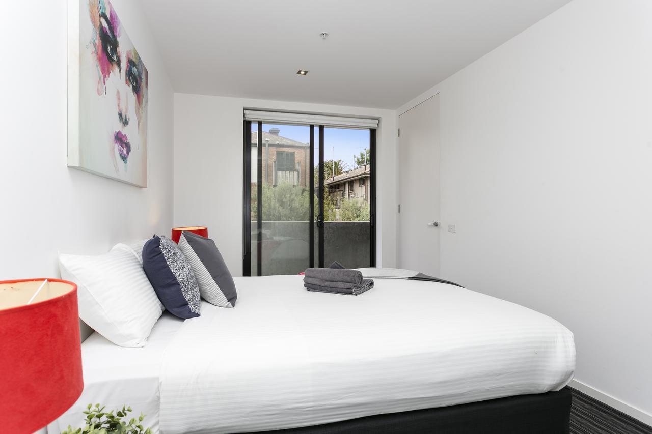 Complete Host Fitzroy St Apartments Melbourne Room photo